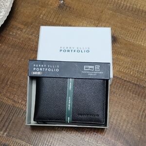 Perry Ellis Black Pebble-Grain Leather Bi-Fold Wallet